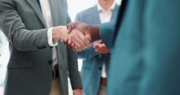 Geschäftsleute Händeschütteln Oder Einigung Auf Einen Deal Amt Applaus Oder — Stockvideo