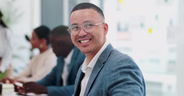 Adamı Şirketteki Arkadaşı Ofis Yöneticisinden Gülümseme Görüşme Mutlu Personel Profesyonel — Stok video