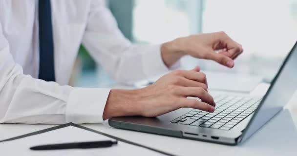 Mãos Digitação Dor Pulso Laptop Com Pessoa Negócios Web Design — Vídeo de Stock