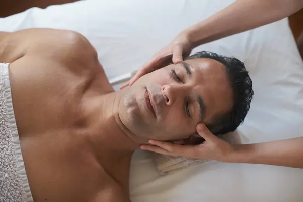 Hands Head Massage Top View Man Salon Skincare Peace Calm — Stock Photo, Image