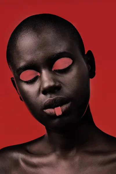 Černá Žena Make Estetika Krásou Pleť Kreativní Ateliérem Barvou Model — Stock fotografie