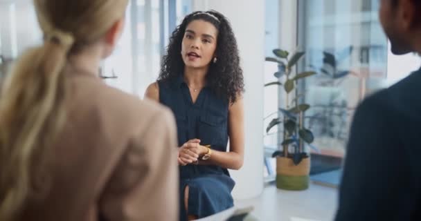 Reunião Recrutamento Mulher Entrevista Emprego Com Empresários Escritório Conversando Negociação — Vídeo de Stock