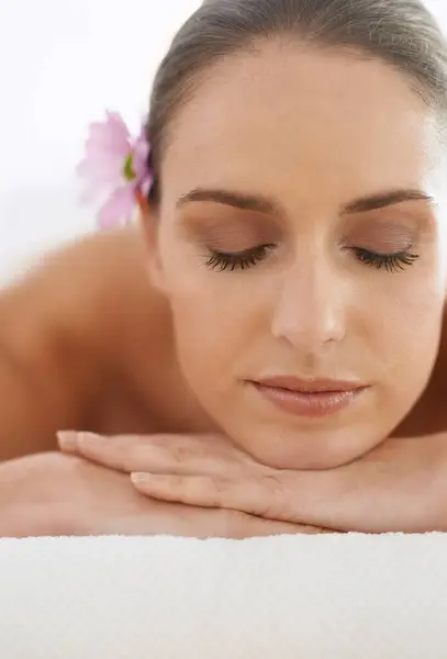 Relax Massage Face Woman Spa Health Wellness Balance Luxury Holistic — Stock Photo, Image