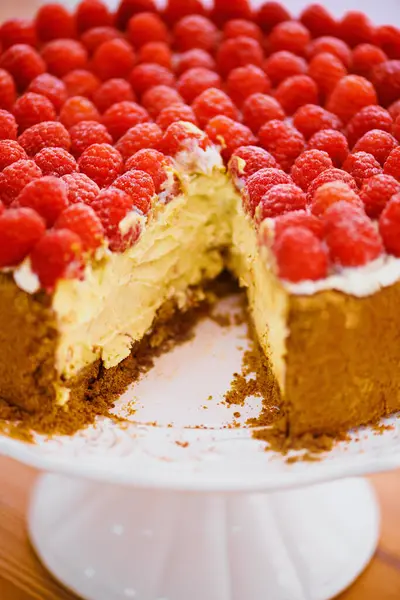 Food Dessert Cheesecake Bakery Raspberries Sweet Snack Eating Fruit Cream — Stock Photo, Image