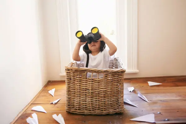 Binoculars Paper Plane Child Playing Adventure Imagination Fun Basket Home — Stock Photo, Image