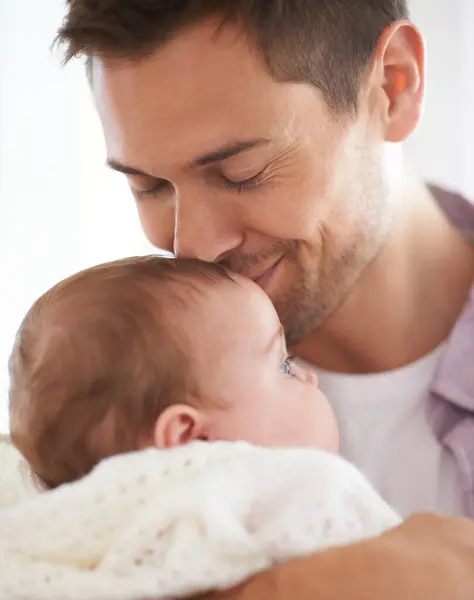 Love Father Baby Kiss Home Bonding Comfort Playing Together Healthy — Stock Photo, Image