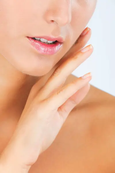 Rosto Lábios Mão Com Mulher Tocando Pele Para Dermatologia Beleza — Fotografia de Stock