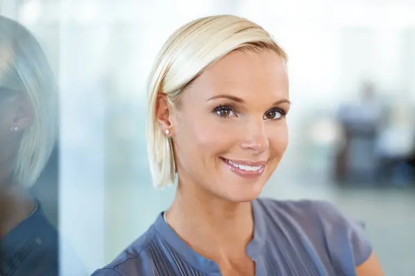 Portrait Glass Woman Smile Confidence Opportunity Consulting Business Career Face — Stock Photo, Image