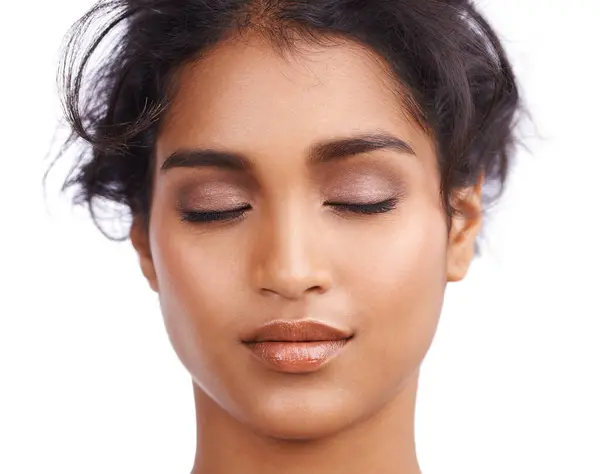 Belleza Ojos Mujer India Estudio Para Glamour Maquillaje Cosméticos Bienestar —  Fotos de Stock