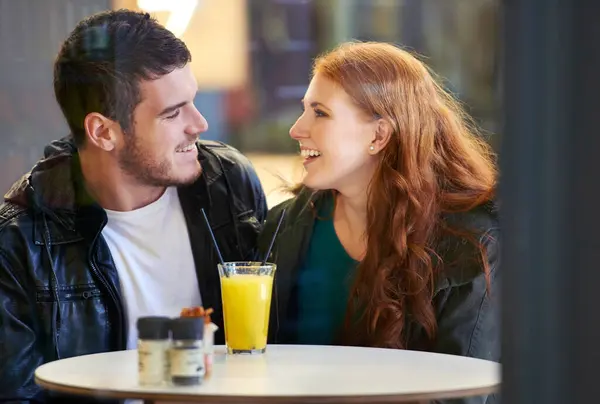 Couple Smile Eye Contact Restaurant Love Romance Affection Anniversary Date — Stock Photo, Image