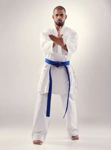 Studio Karate Svart Mann Trening Makt Fysisk Helse Med Fitness – stockfoto