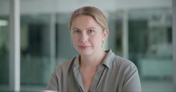 Mujer Negocios Cara Feliz Computadora Para Profesionales Seguros Para Satisfacción — Vídeo de stock