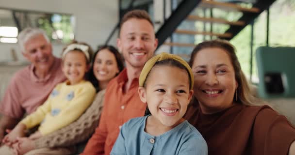 Šťastná Rodina Obličej Relaxovat Selfie Pro Fotografování Obraz Nebo Paměť — Stock video