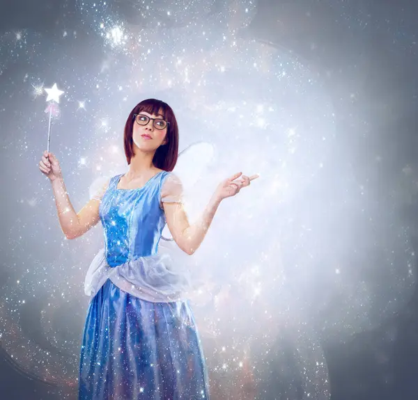 Estúdio Princesa Mulher Com Varinha Para Magia Felicidade Procura Desejos — Fotografia de Stock
