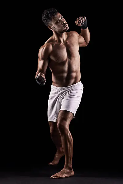 Mann Bokser Portrett Studio Kamp Fitness Kriger Trening Svart Bakgrunn – stockfoto