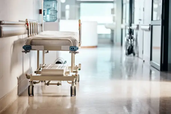Ward Hospital Bed Lobby Healthcare Wellness Furniture Interior Help Risk — Stock Photo, Image