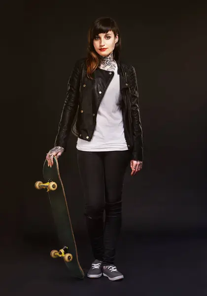 Fashion Portrait Woman Skateboard Studio Confidence Edgy Clothes Satisfaction Skater — Stock Photo, Image