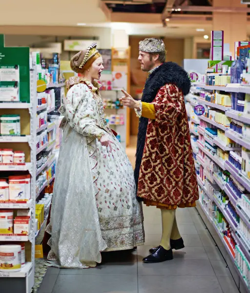 Winkel Argument Koning Met Koningin Gefrustreerd Gesprek Met Reactie Inflatie — Stockfoto