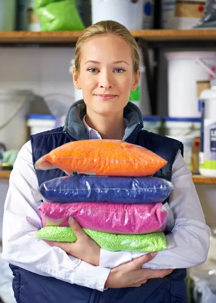 Woman Bag Plastic Factory Pellets Dye Manufacturing Ecology Portrait Store — Stock Photo, Image