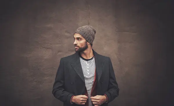 Hombre Serio Pensando Con Moda Invierno Para Moda Ropa Abrigo — Foto de Stock