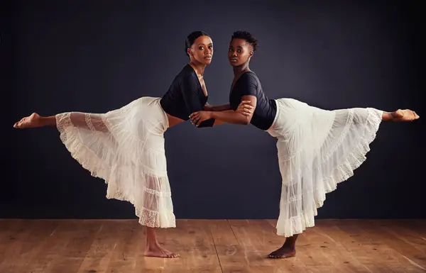 Ballet Estudio Retrato Negros Para Rutina Baile Equilibrio Performance Mujeres —  Fotos de Stock