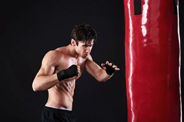 Man Punching Bag Workout Fitness Exercise Fighter Progress Wellness Cardio — Stock Photo, Image