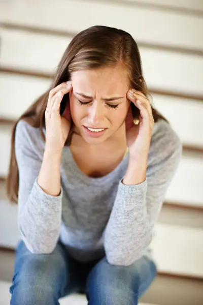 Bolest Hlavy Úzkost Žena Domácnosti Stresem Frustrovaným Nebo Duševním Zdravím — Stock fotografie
