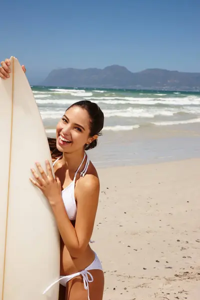 Woman Beach Surfboard Surfing Portrait Happiness Adventure Bikini Blue Sky — Stock Photo, Image