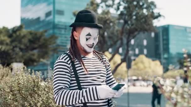 Mime City Smartphone Funny Text Online Communication Laughter Entertainment Joke — Stock Video
