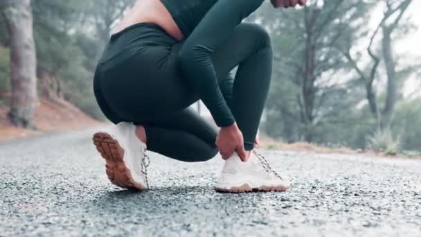 Kostka Ból Ręce Kobiety Zewnątrz Treningu Dyskomfortem Lub Kontuzji Stóp — Wideo stockowe