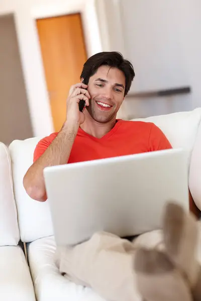 Man Talking Phone Call Living Room Laptop Business Entertainment Work — Stock Photo, Image