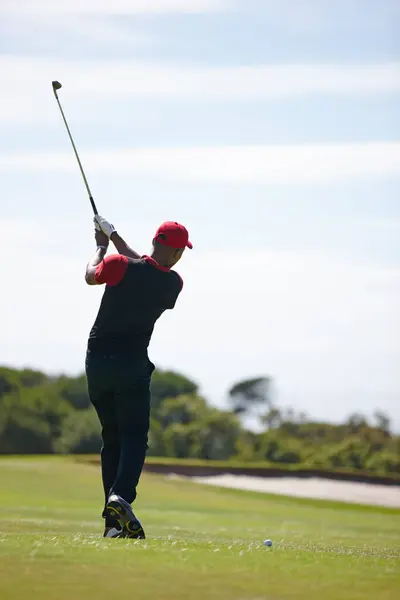 Hombre Espalda Columpio Con Campo Golf Para Golpe Punto Huelga —  Fotos de Stock