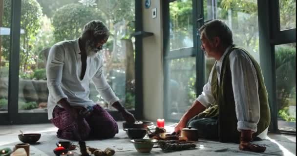 Kultur Män Och Naturlig Helande Ritual För Mindfulness Andlig Energi — Stockvideo