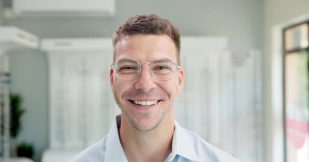 Sourire Optométriste Visage Homme Avec Des Lunettes Réserve Pour Vision — Video