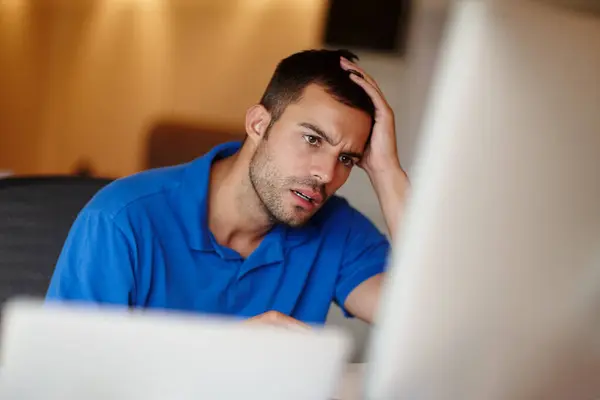 Empresario Computadora Estrés Oficina Hogar Por Problemas Con Fallo 404 — Foto de Stock