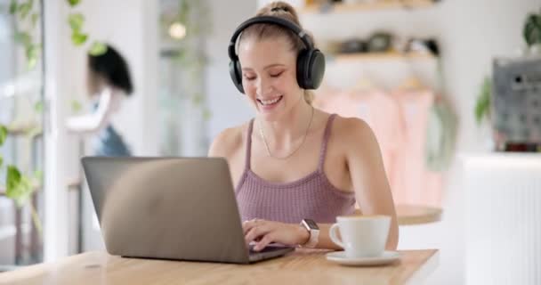 Headphones Laptop Woman Virtual Meeting Cafe Cup Coffee Webinar Discussion — Stock Video