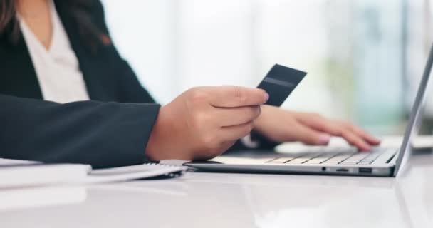 Hands Business Woman Credit Card Laptop Banking Ηλεκτρονικό Εμπόριο Και — Αρχείο Βίντεο