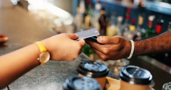 Barista Hands Credit Card Coffee Shop Pos Fintech Payment Cafe — Stock Photo, Image