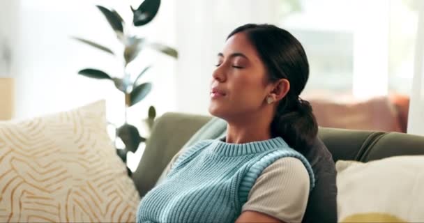 Woman Headache Stress Pain Sofa Mental Health Anxiety Fatigue Migraine — Stock Video
