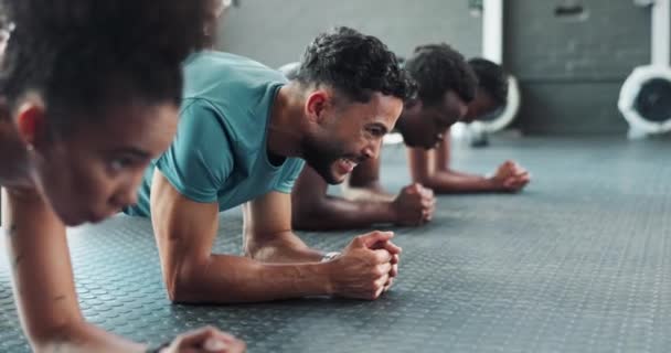 Allenamento Gruppo Fitness Tavola Allenamento Salute Benessere Palestra Con Diversità — Video Stock