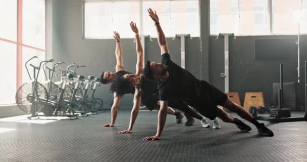 Planche Latérale Fitness Coach Avec Des Personnes Pour Gym Exercice — Video