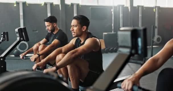 Spor Kürek Çekme Makinesi Spor Salonunda Enerji Sağlık Vücut Sağlığı — Stok video
