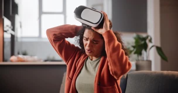 Technologie Bolest Hlavy Žena Virtuální Realitou Budoucnost Salonek Domu Bolest — Stock video