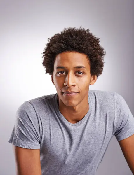 Porträt Schwarzer Mann Oder Afro Der Haarpflege Pflege Oder Hautpflege — Stockfoto
