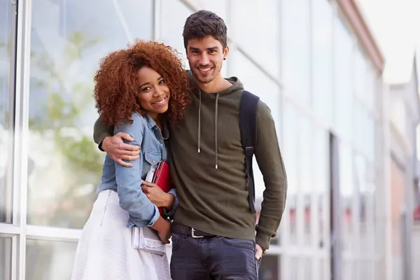 Couple Students People Hug Portrait Campus Trust Support Relationship Affection — Stock Photo, Image