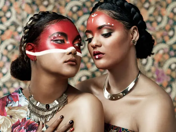 Makeup Twins Face Girls Traditional Art Tribe Color Respect Culture — Fotografia de Stock