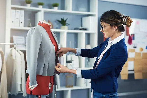 Vrouw Ontwerper Mannequin Boetiek Voor Mode Met Blazer Meetlint Kleding — Stockfoto