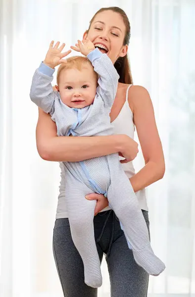 Mother Baby Hands Smile Portrait Bond Learning Development Time Management — Stock Photo, Image