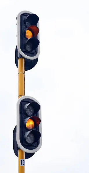 Semáforo Naranja Calle Precaución Ciudad Para Reducir Velocidad Conducción Como —  Fotos de Stock