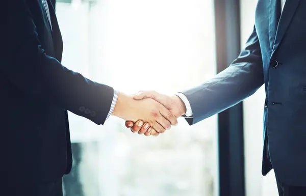 Geschäftsleute Händedruck Und Teamwork Beim Treffen Für B2B Geschäfte Abkommen — Stockfoto